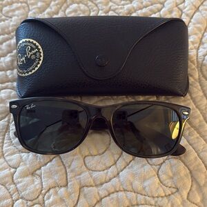 NWOT  Ray Bans